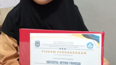 Para Orang Tua Wajib Tahu! Langkah Positif Menyambut Tahun Baru: Pembagian Rapot Sebagai Awal Baru yang Penuh Harapan