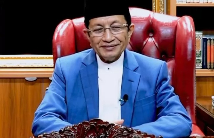 Prof. Dr. Nasaruddin Umar, MA, lahir di Ujung-Bone, Sulawesi Selatan, pada 23 Juni 1959. Beliau dilantik sebagai Menteri Agama oleh Presiden Prabowo Subianto pada 21 Oktober 2024.