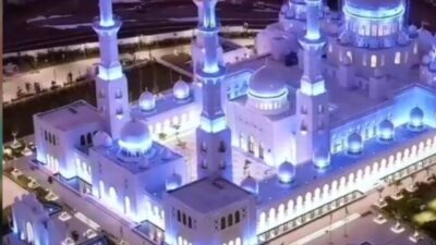 Tarawih 11 atau 23 Rakaat? Memahami Perbedaan dan Dalilnya