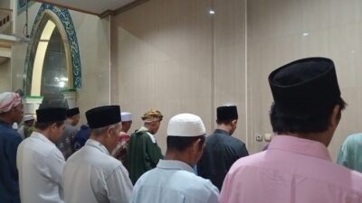 Photo: Sholat Tarawih ke 24 di Masjid Nurul Iman Toro Penujak Lombok Tengah