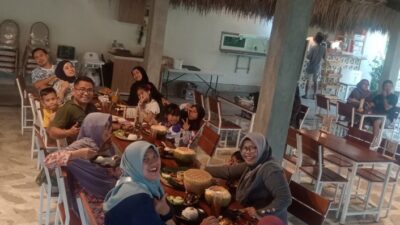 Rekomendasi 15 Tempat Makan Enak di Lombok untuk Keluarga, Ramai Pengunjung!