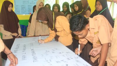 Deklarasi Anti-Bullying, Peserta MATSAMA MAN 2 Manggarai Kompak Tanda Tangan Komitmen
