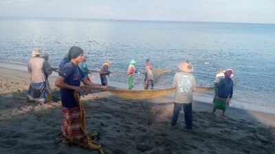 Tradisi Ngerakat di Senggigi, Cermin Deep Learning dari Laut ke Sekolah